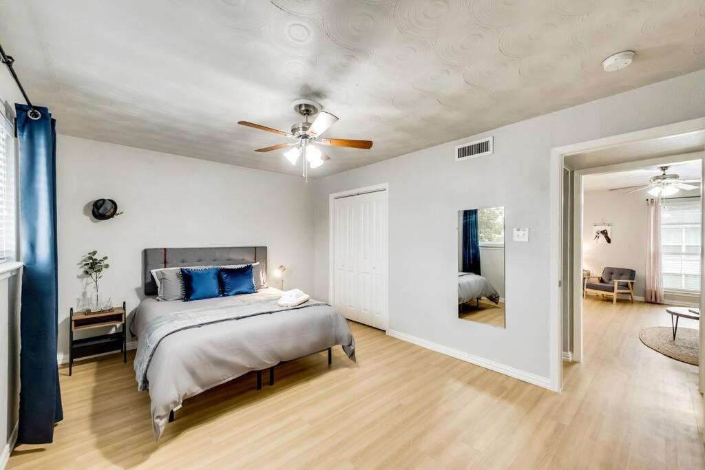 The Classic • Near Knox Henderson Apartment